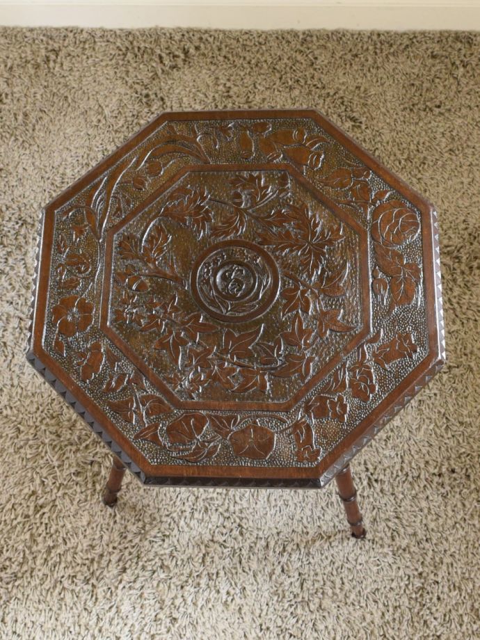 オケージョナルテーブルの天板