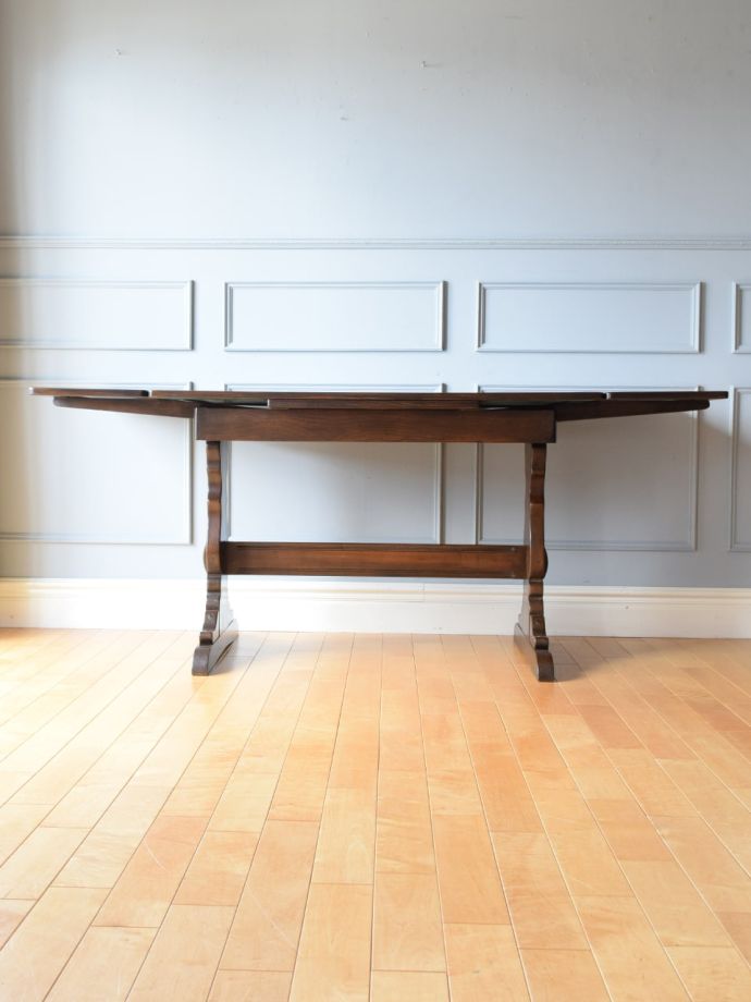 便利なドローリーフテーブル