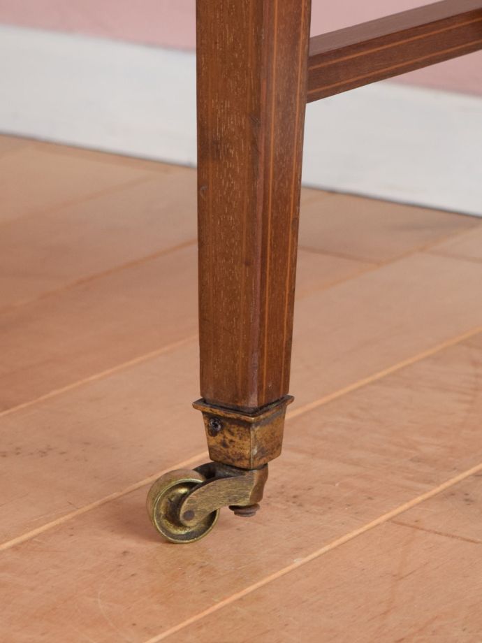 アンティーク家具の脚