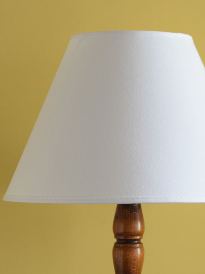 フロアランプのシェード