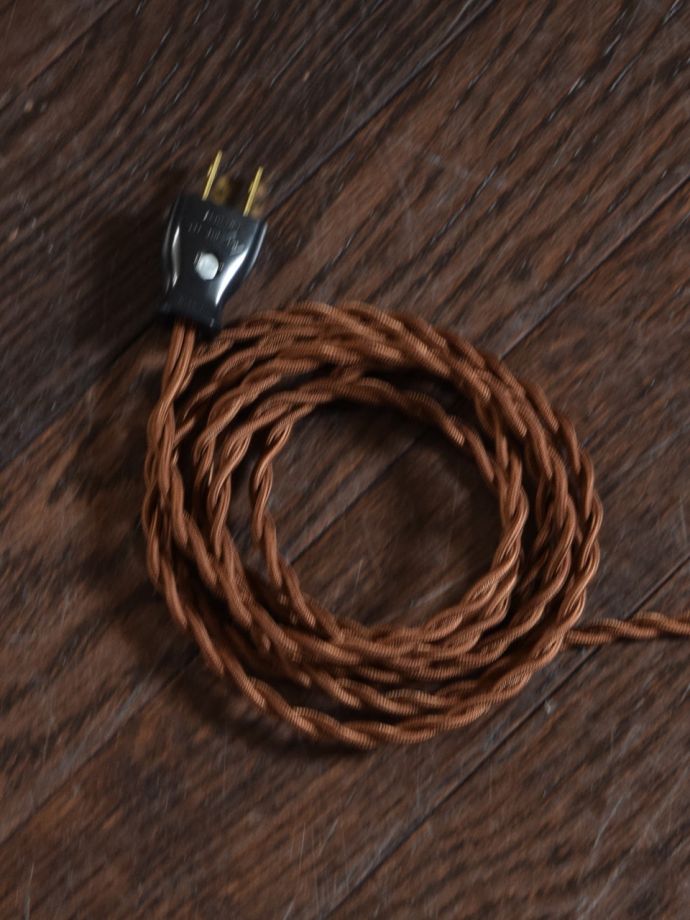 フロアランプのコード