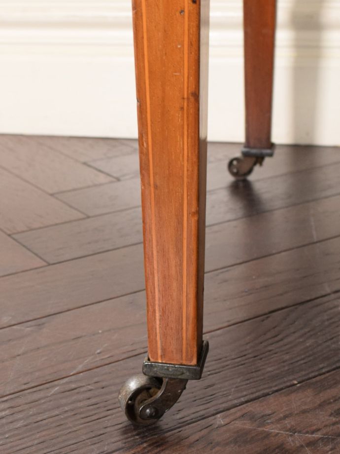 アンティーク家具の脚