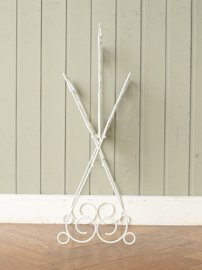 マガジンラックの側面