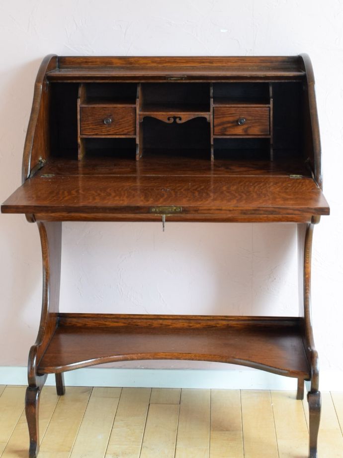 アンティークビューローの扉の中