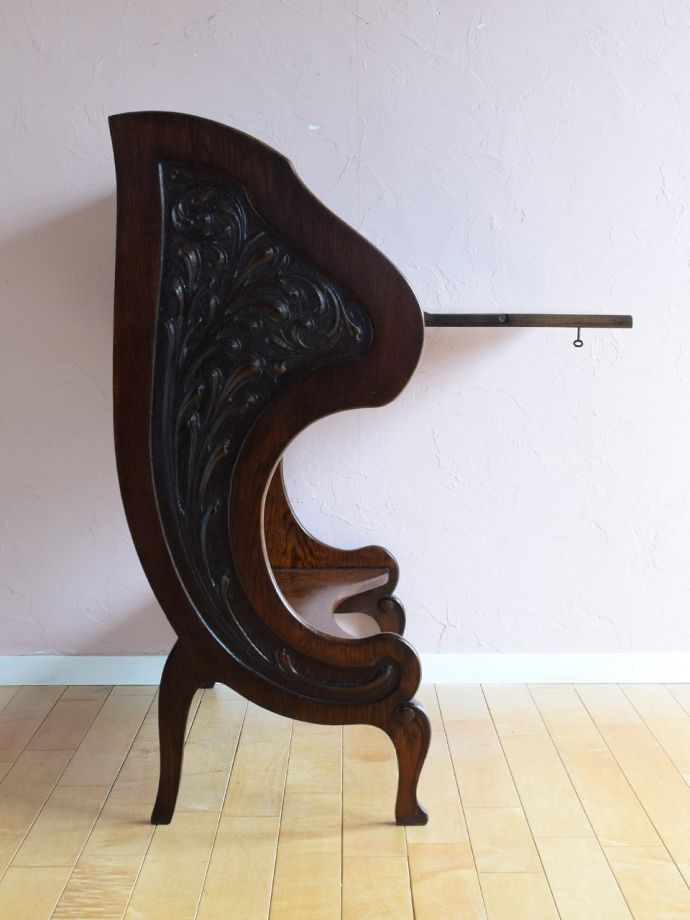 ビューローの側面