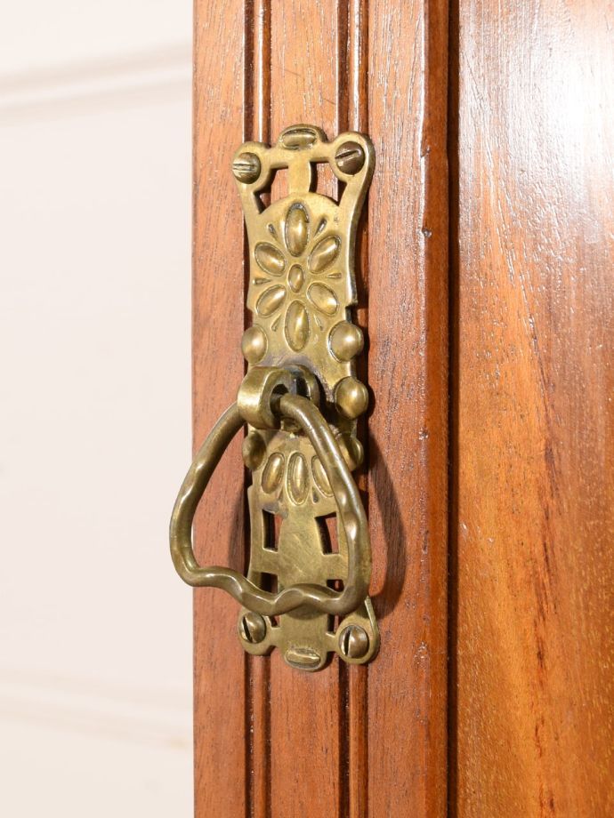 アンティーク家具の取っ手