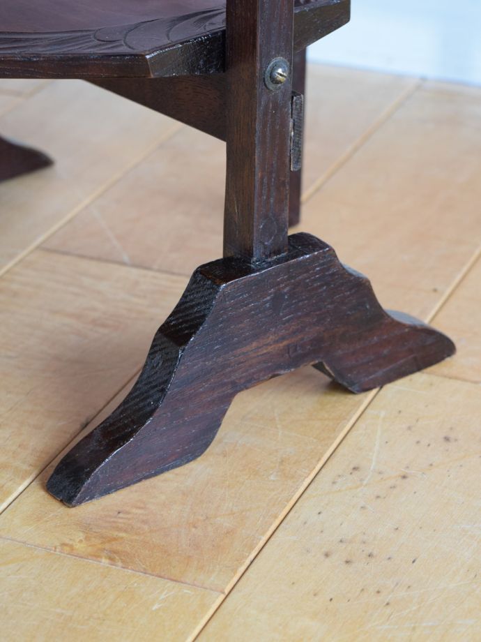 アンティーク家具の脚