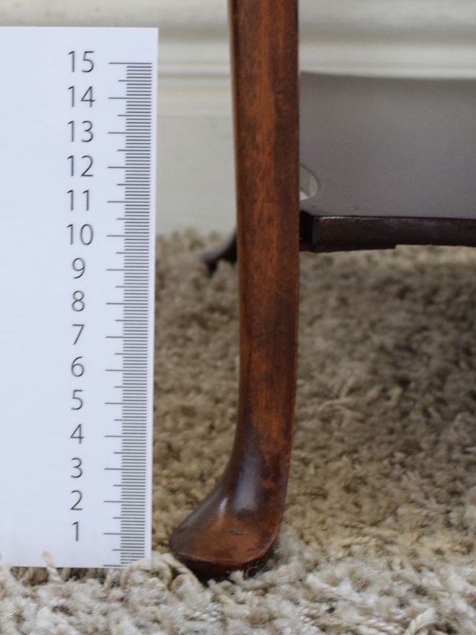 アンティーク家具の脚