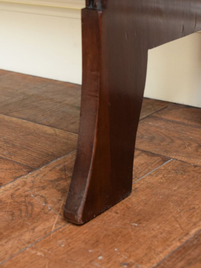 アンティーク家具の脚