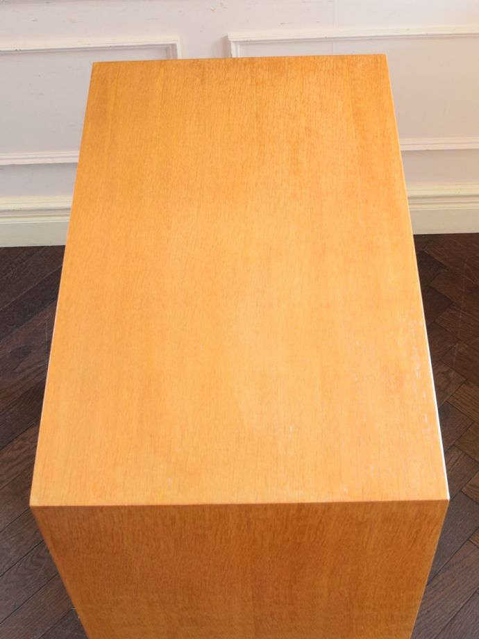 G-planのビンテージ家具の天板