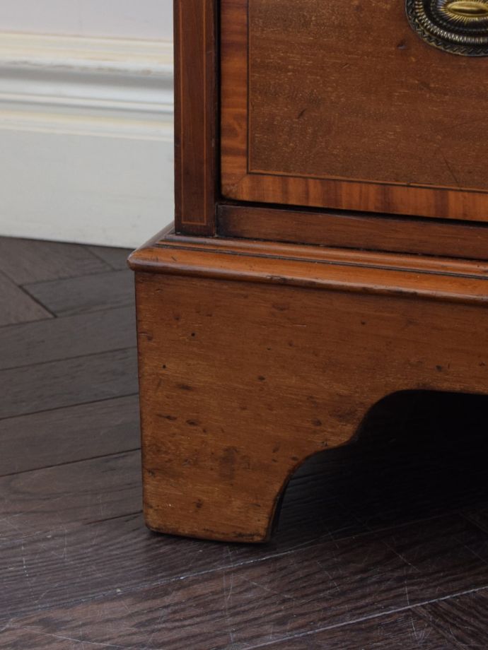 アンティーク家具の脚