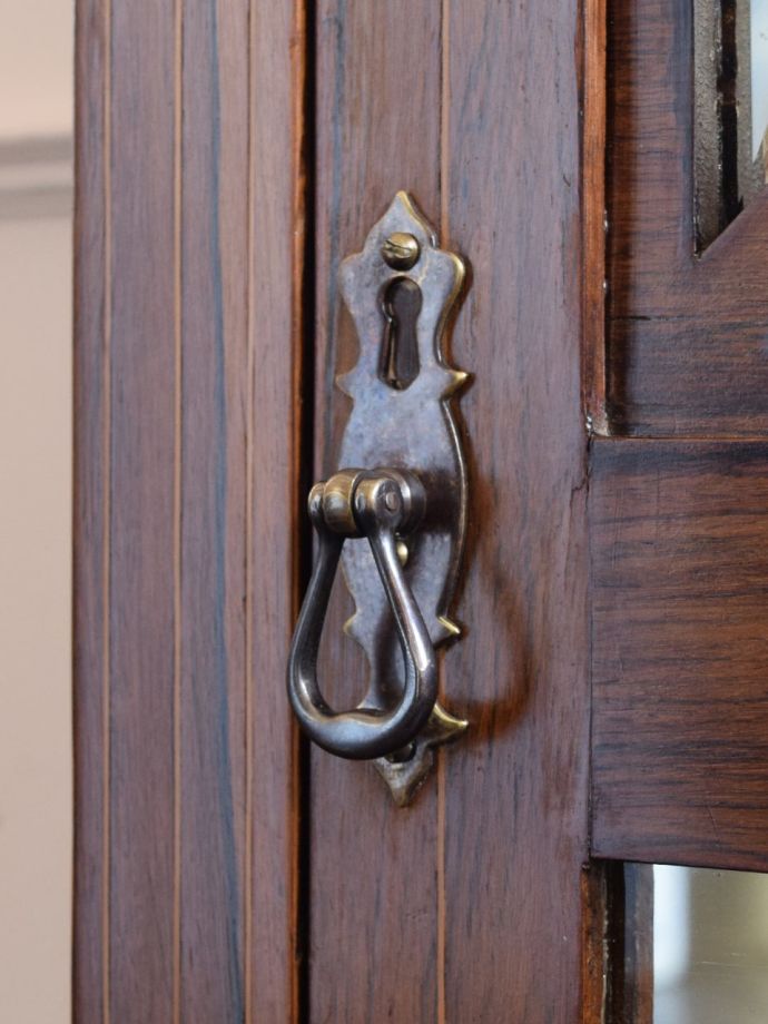 アンティーク家具の取っ手