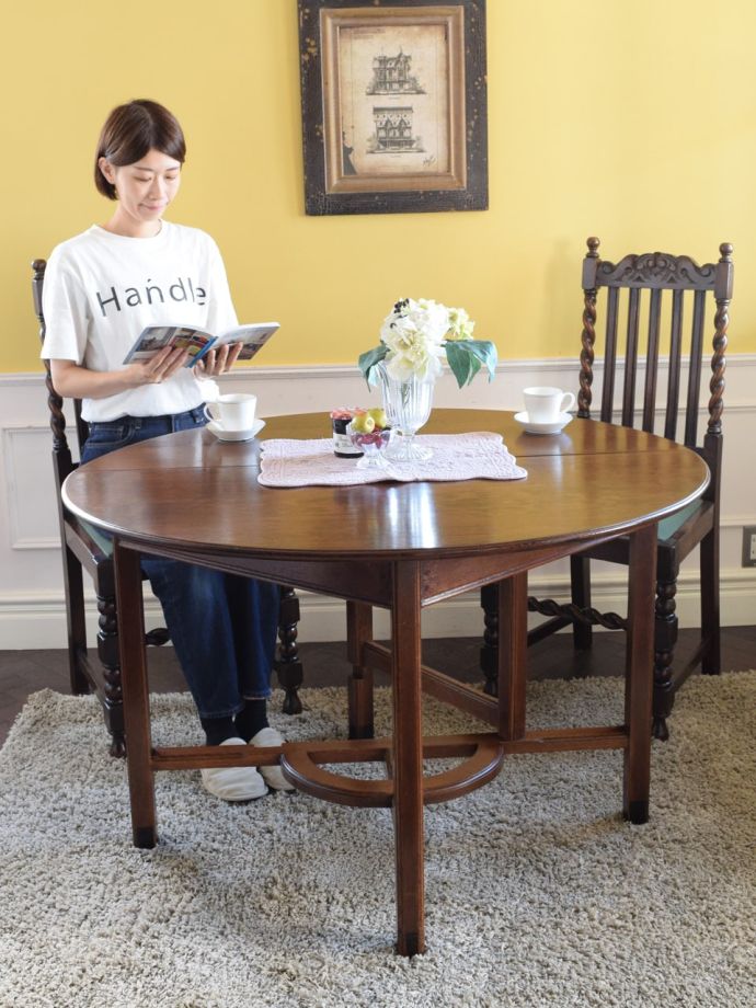 アンティークのゲートレッグテーブル