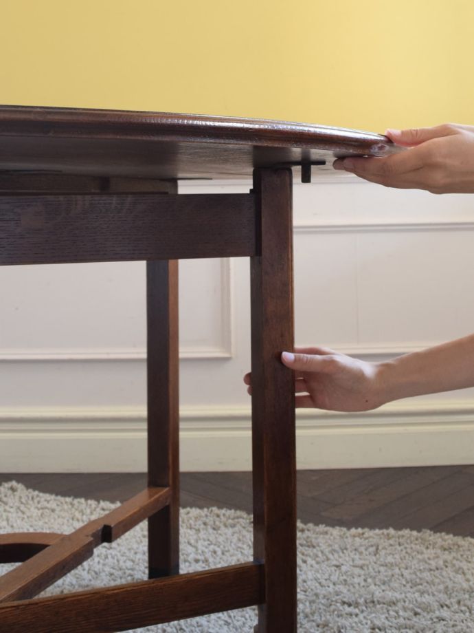 カンタンに伸び縮み出来ます。