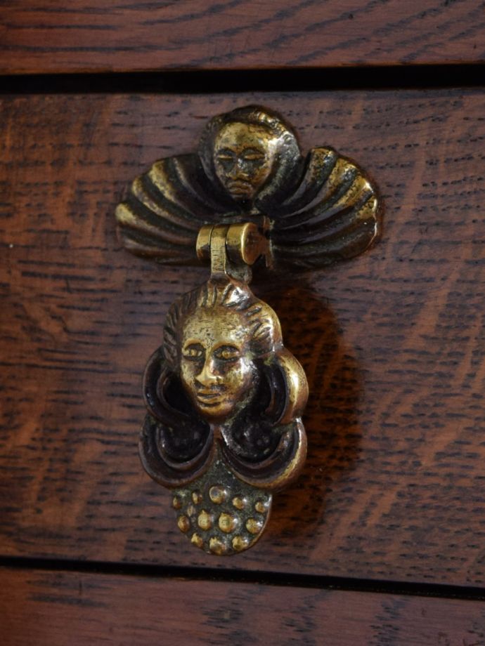 アンティーク家具の取っ手