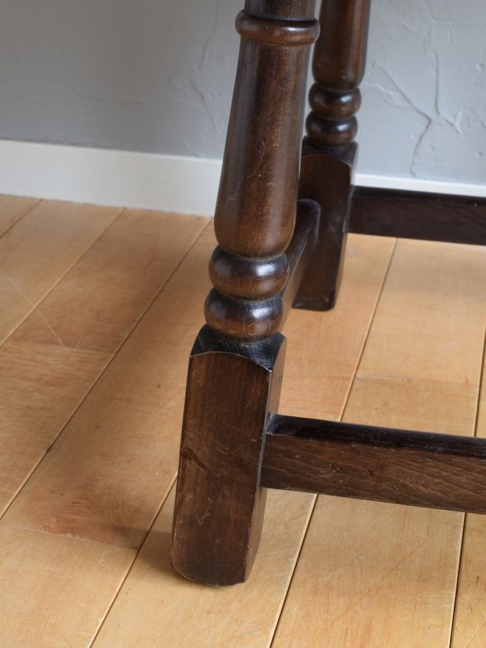 アンティーク家具の脚