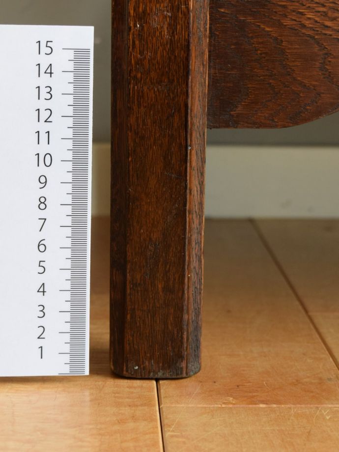 アンティーク家具の脚