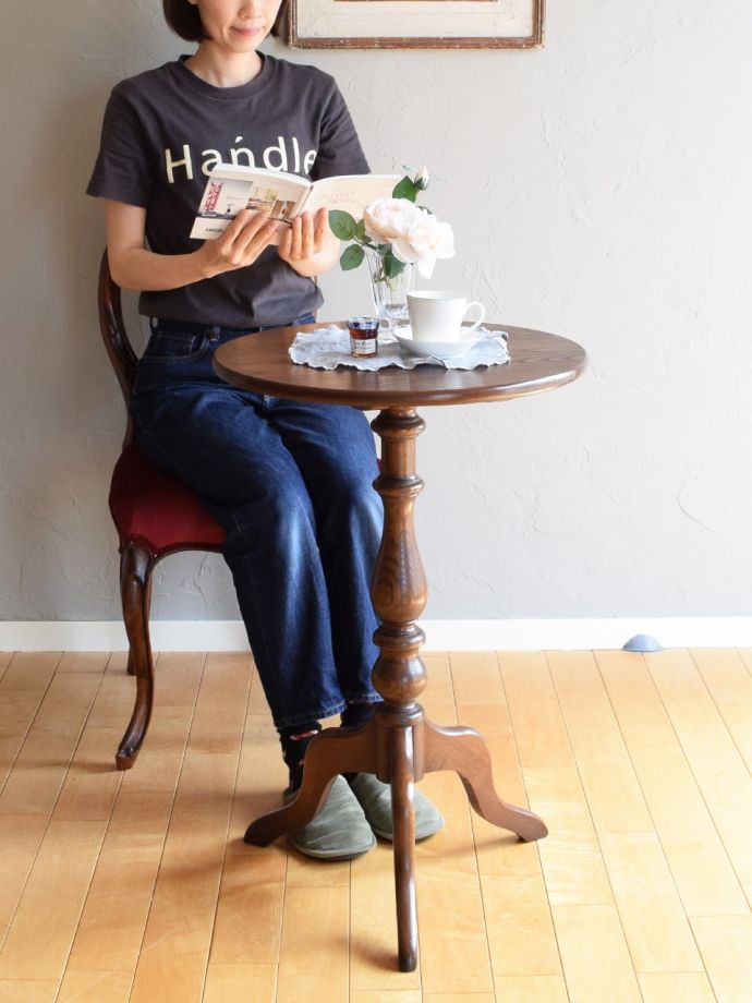 アーコールのテーブル