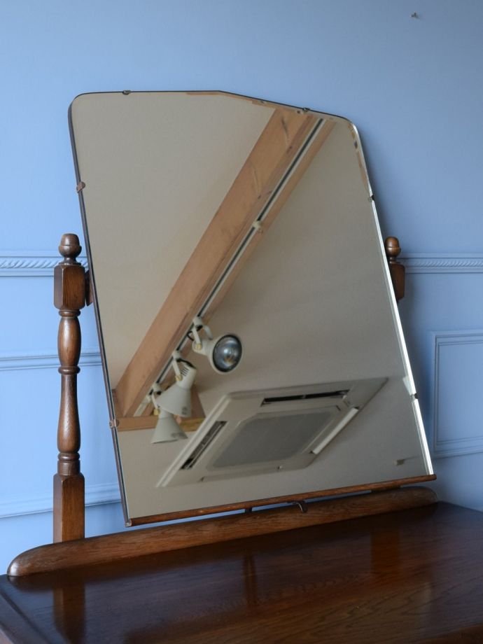 アンティークの鏡