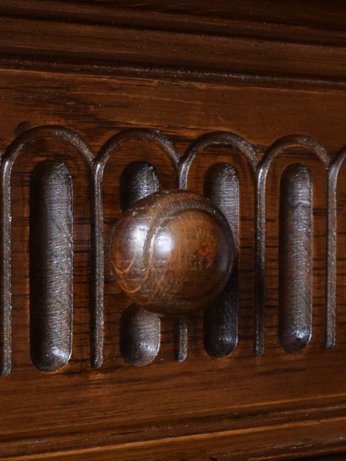 ドレッサーのおしゃれな取っ手