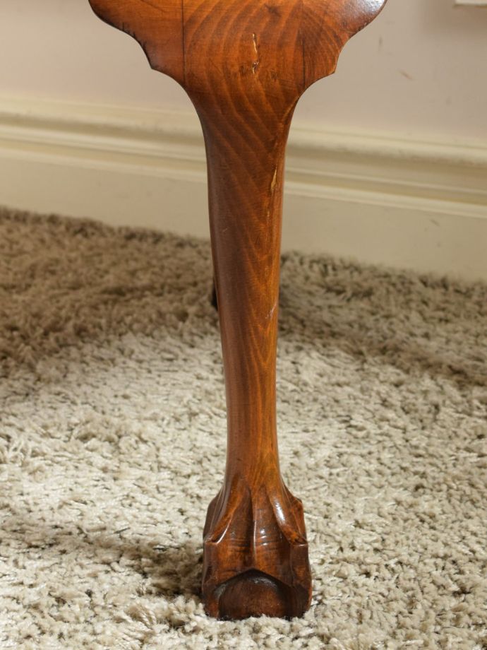 アンティーク家具の脚