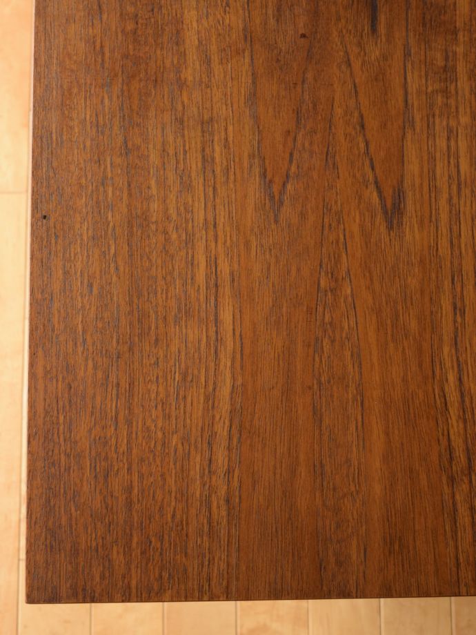 ビンテージドレッサーの天板