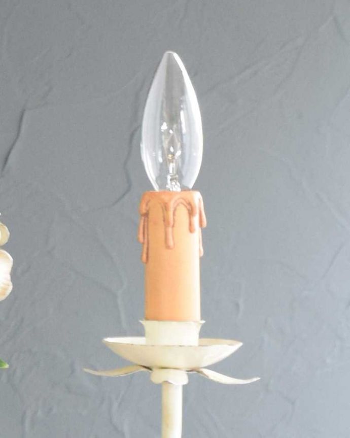 シャンデリア　照明・ライティング　花束が可愛いイギリスアンティークシャンデリア(５灯)（E17シャンデリア球付）。。(k-3245-z)