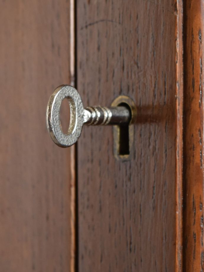 アンティーク家具の鍵