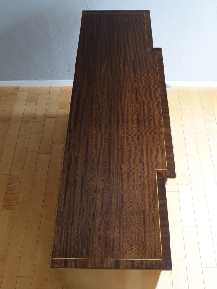 サイドボードの天板