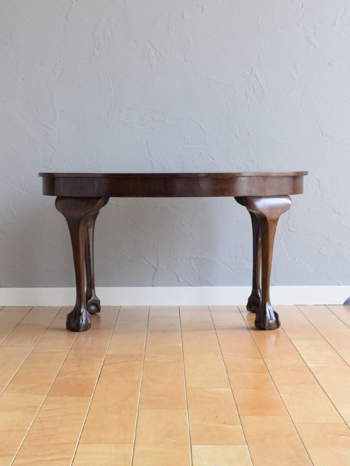 コーヒーテーブルの側面