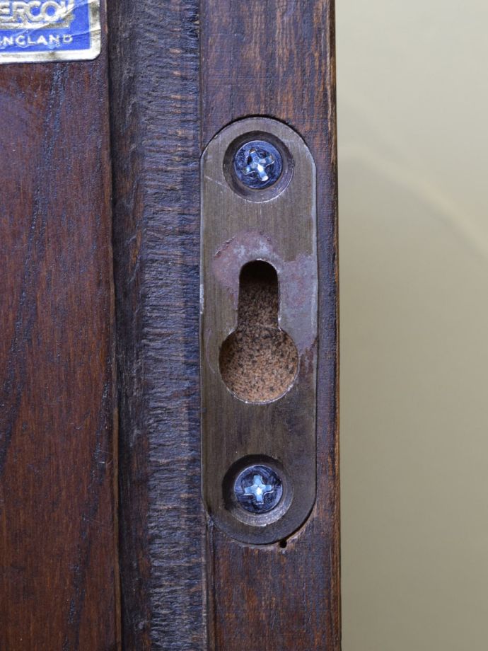 ビンテージシェルフの金具