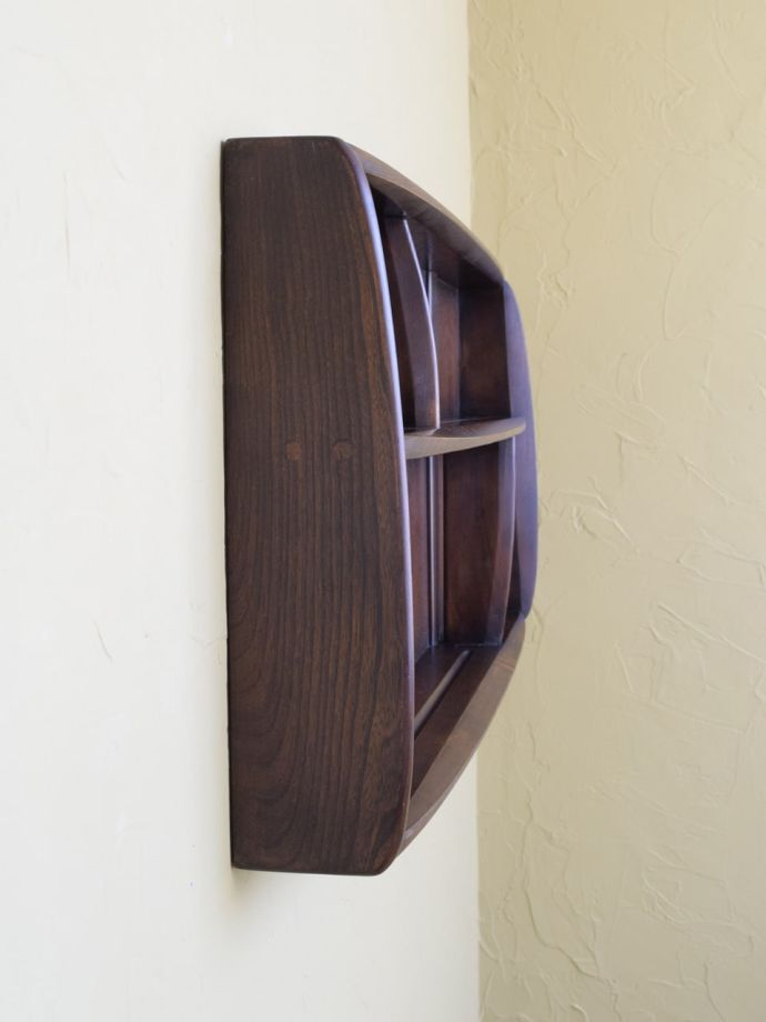 シェルフの側面