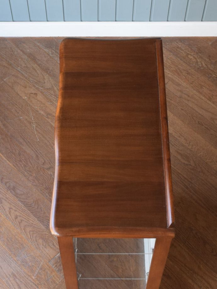 アンティークキャビネットの天板