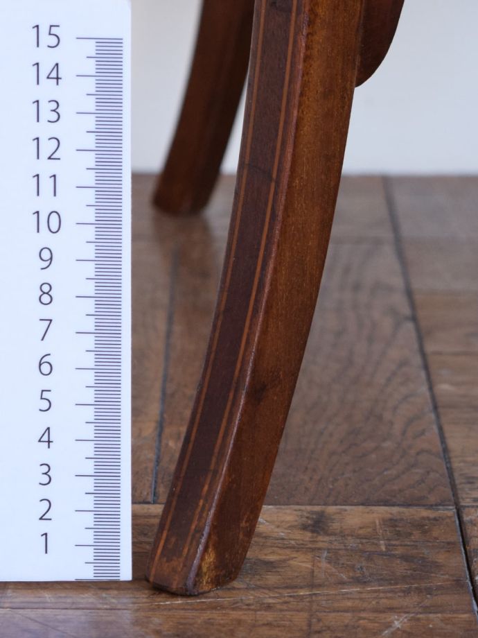 アンティーク家具の脚