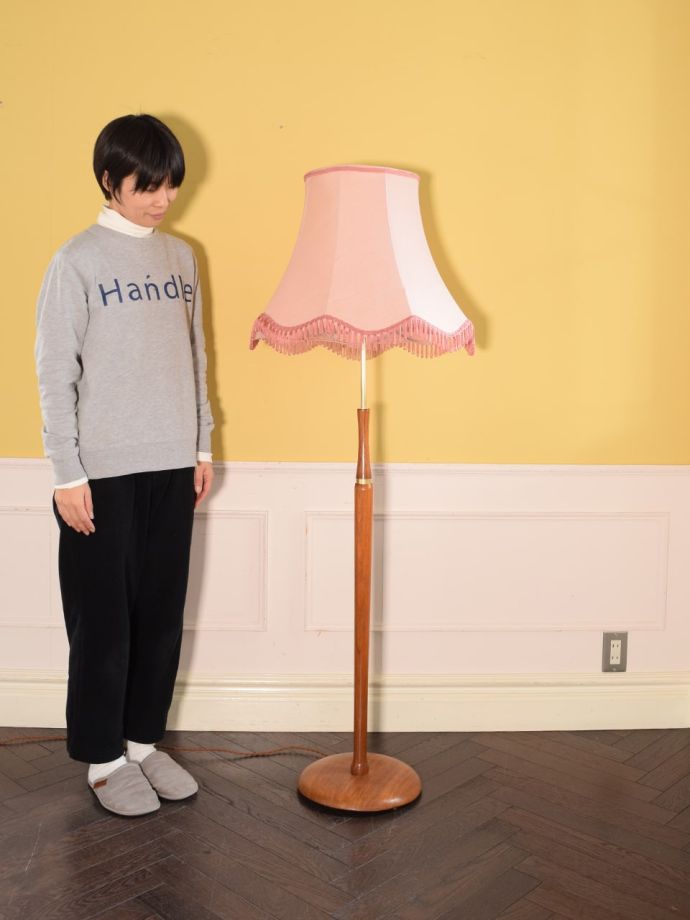 アンティークの照明、フロアランプ