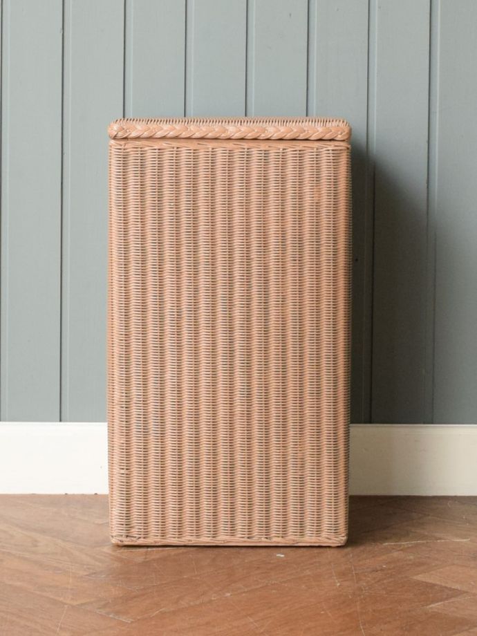 英国アンティークのロイドルームボックス、スクエア型のおしゃれな