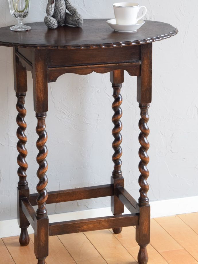 おしゃれなサイドテーブル