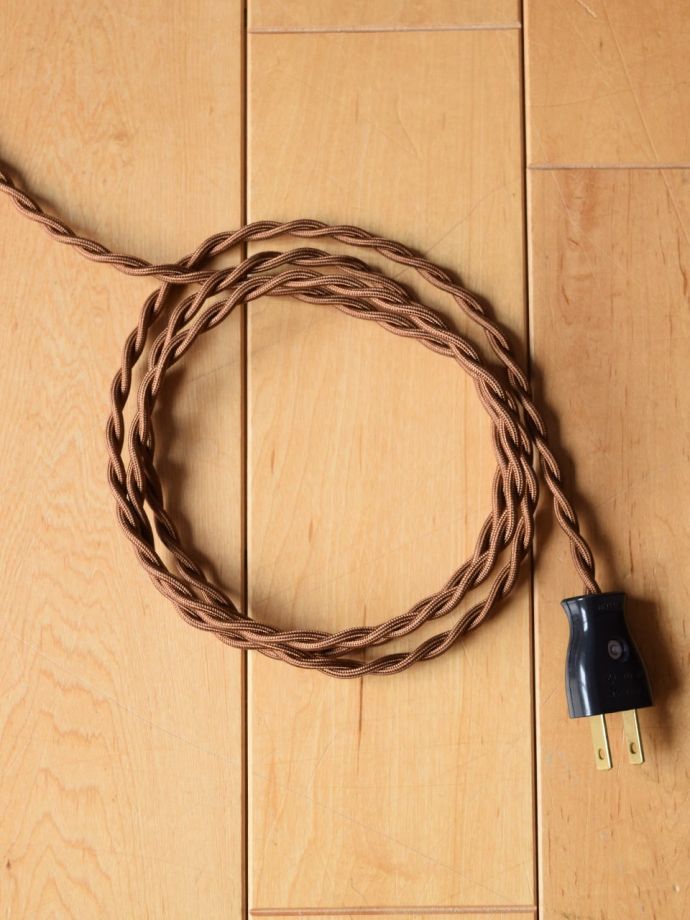 フロアランプのコード