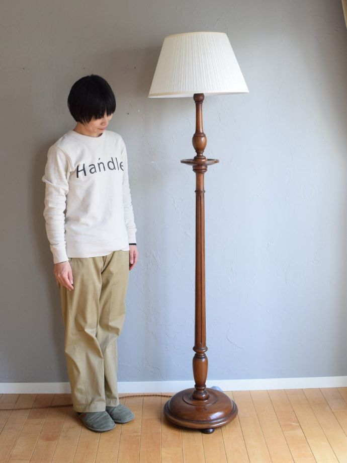 アンティークの照明、フロアランプ