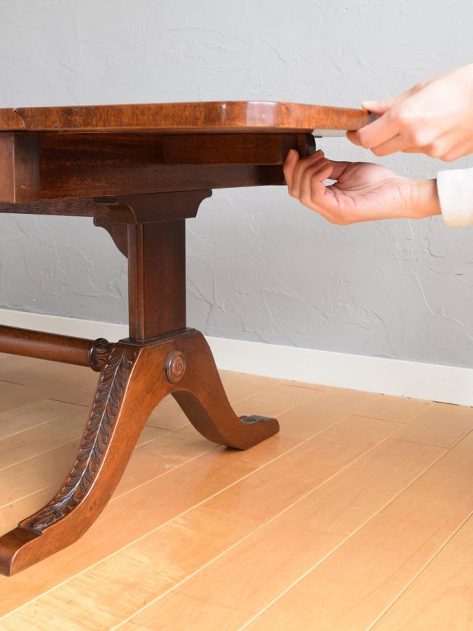 伸長式テーブルのサイズ変更方法