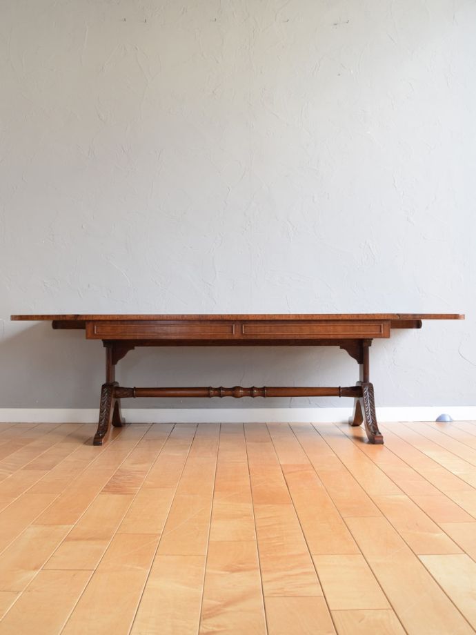 伸長式天板を開いた状態