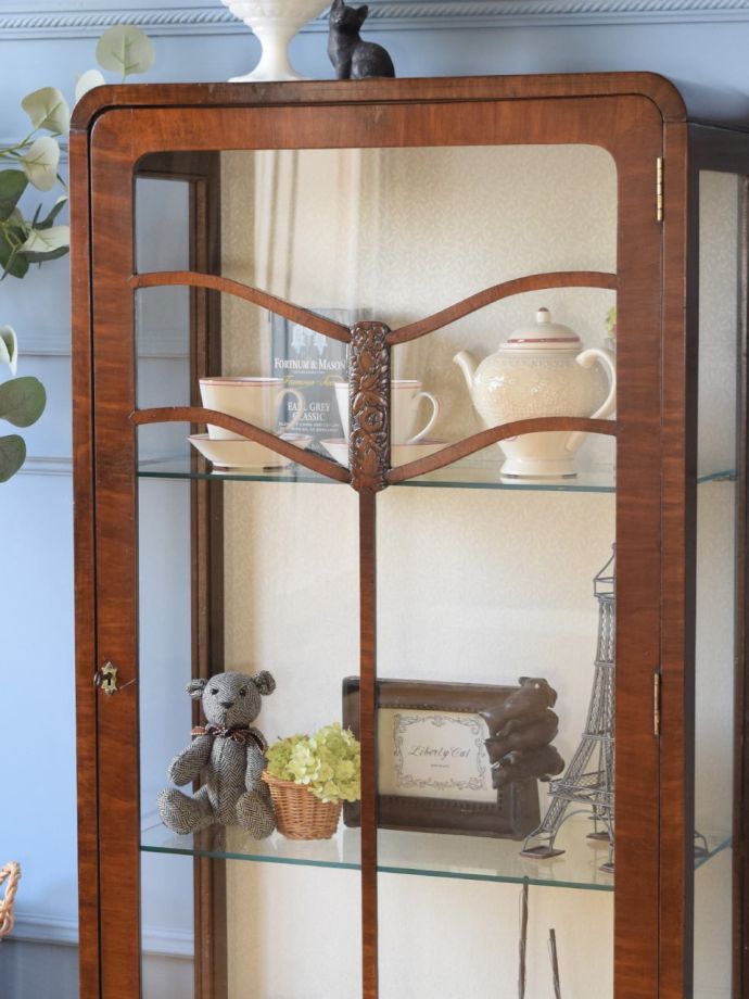 アンティークガラスの扉