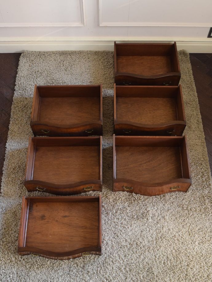 おしゃれなチェストの引き出しの中