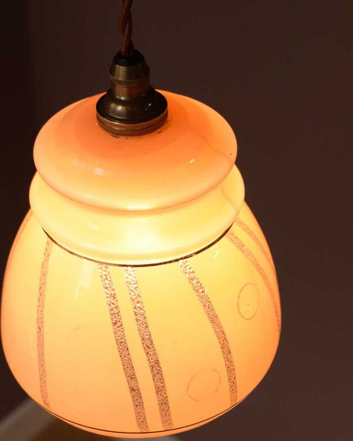 ペンダントライト　照明・ライティング　明かりがこぼれるアンティークガラスシェード(コード・シャンデリア電球・ギャラリーなし)。。(k-3295-z)