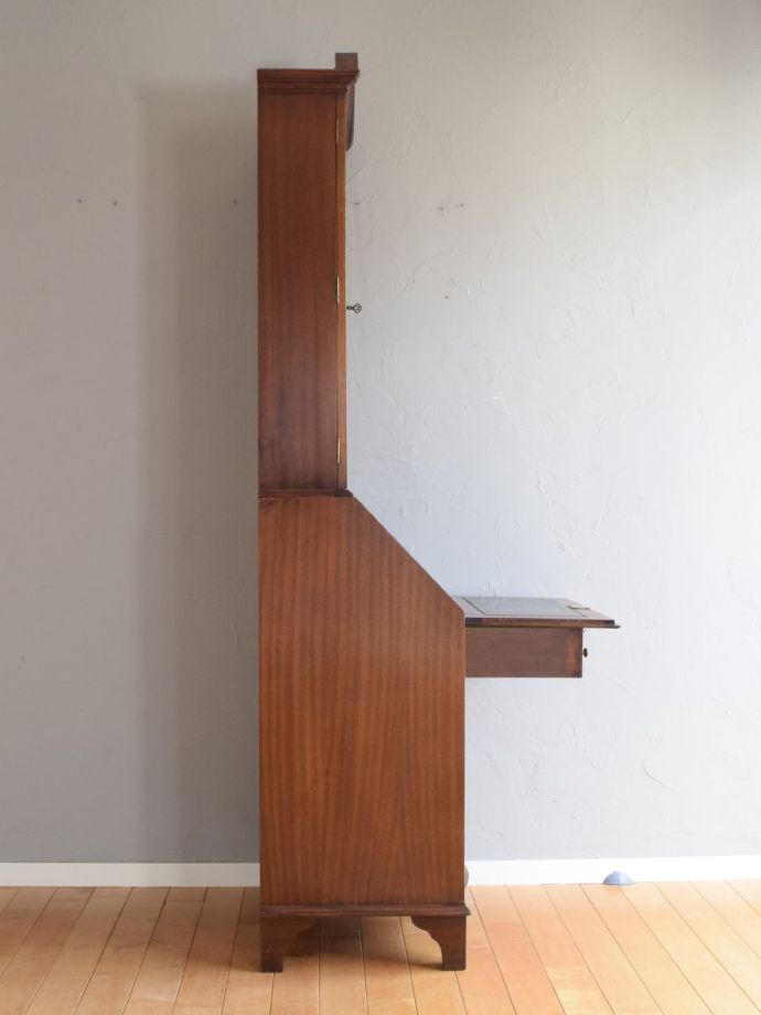 ビューローの側面