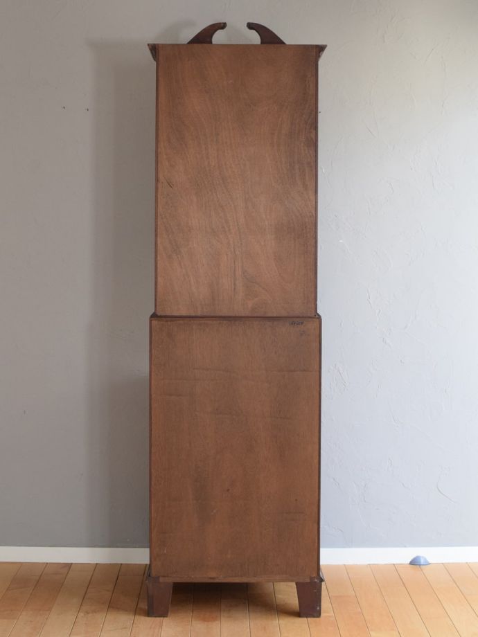 ビューローブックケースの後ろ姿