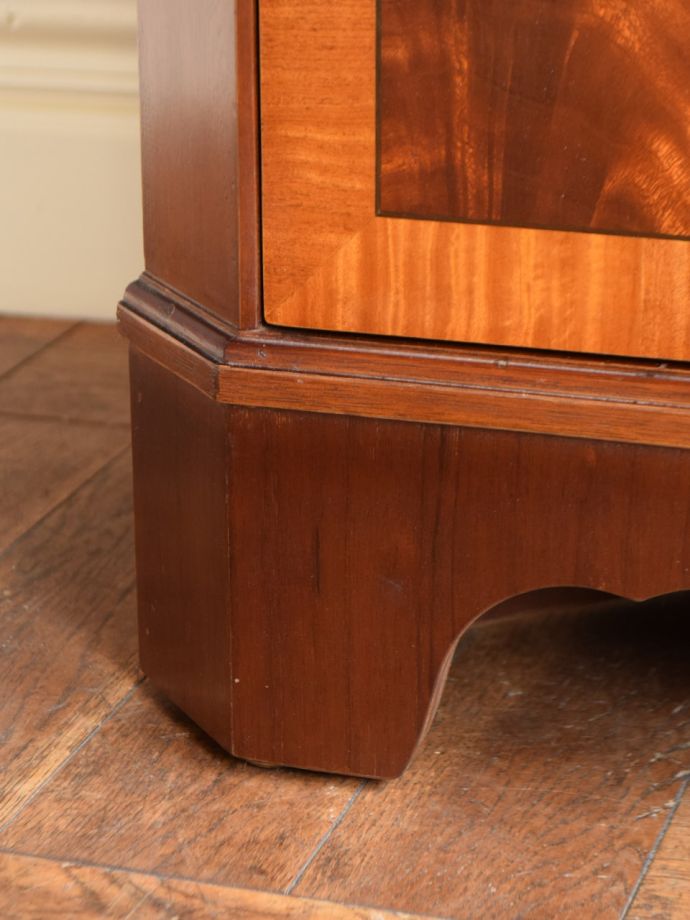 アンティーク家具の脚