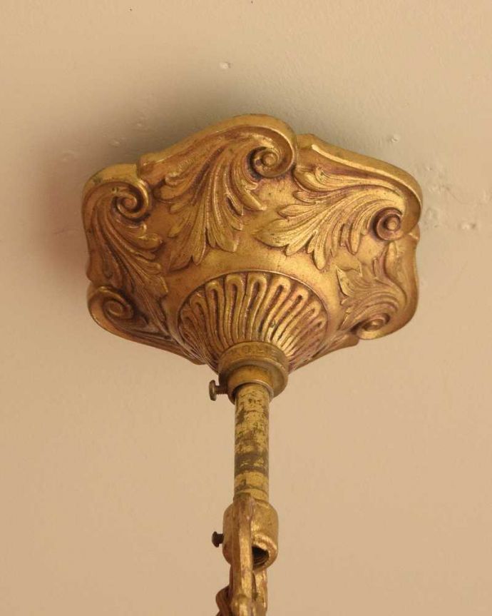 シャンデリア 照明・ライティング エレガントな真鍮製アンティークシャンデリア(3灯)(E17シャンデリア球付)。カバーも付いています。(k-3302-z)