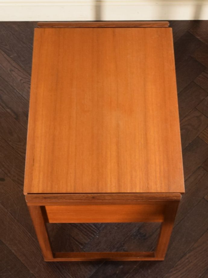 アンティーク家具の天板