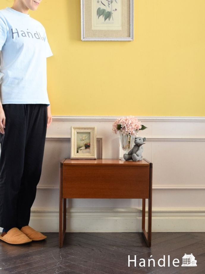 アンティークのソーイングボックス